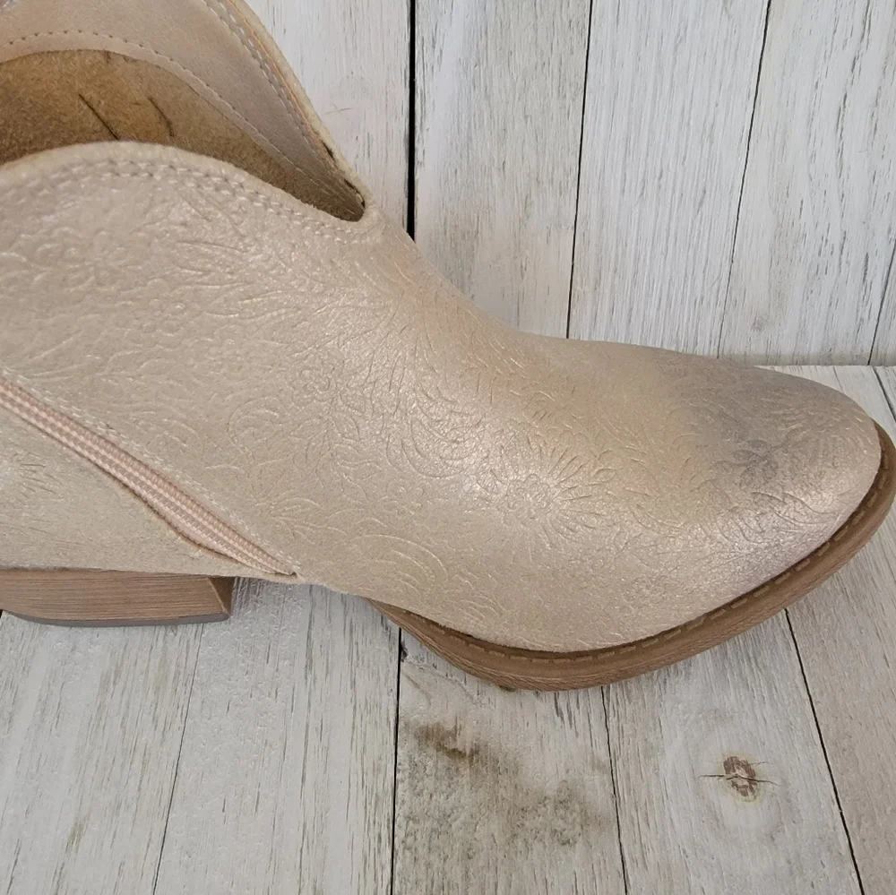 50% OFF SALE-GYPSY JAZZ- DIVINE TOOLED NUDE BOOTIES - Picture 4 of 8